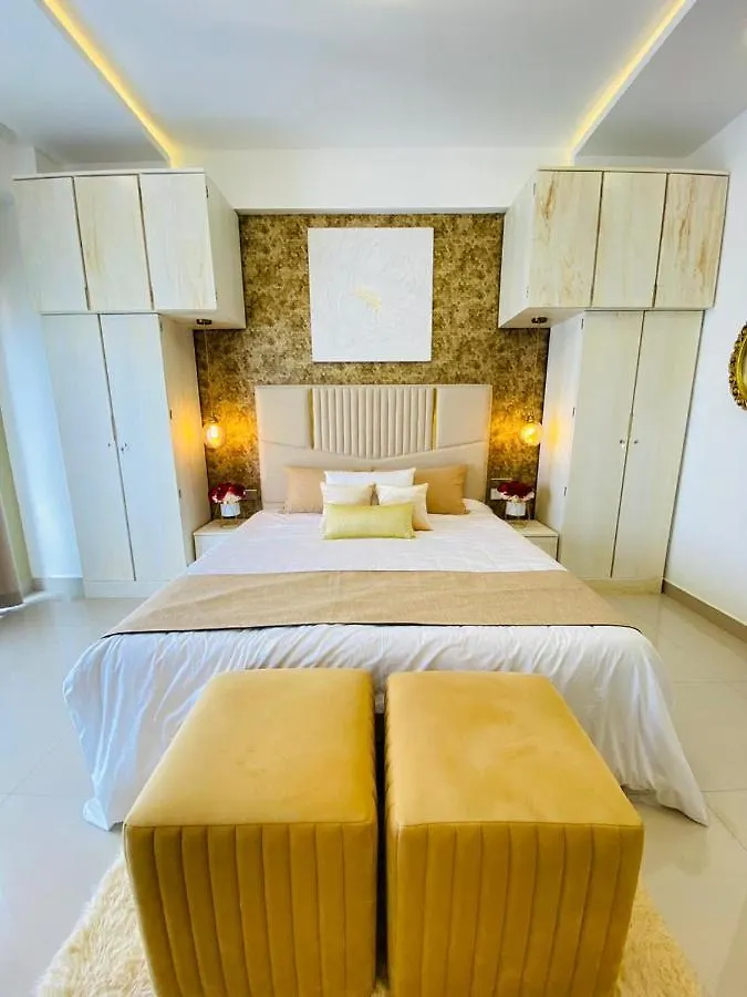 Ocean Breeze - Udaya Luxury Apartments Negombo