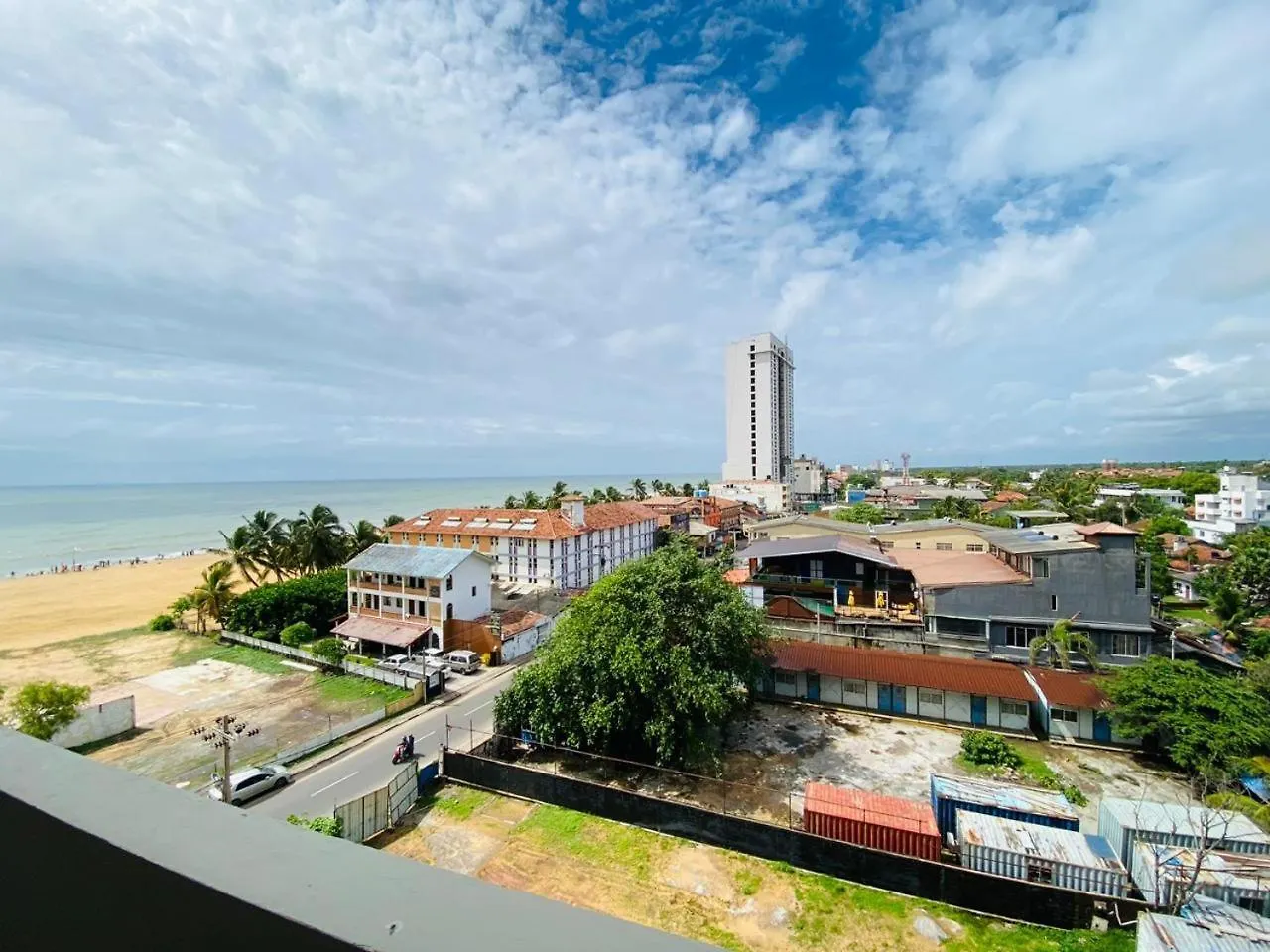Ocean Breeze - Udaya Luxury Apartments Negombo