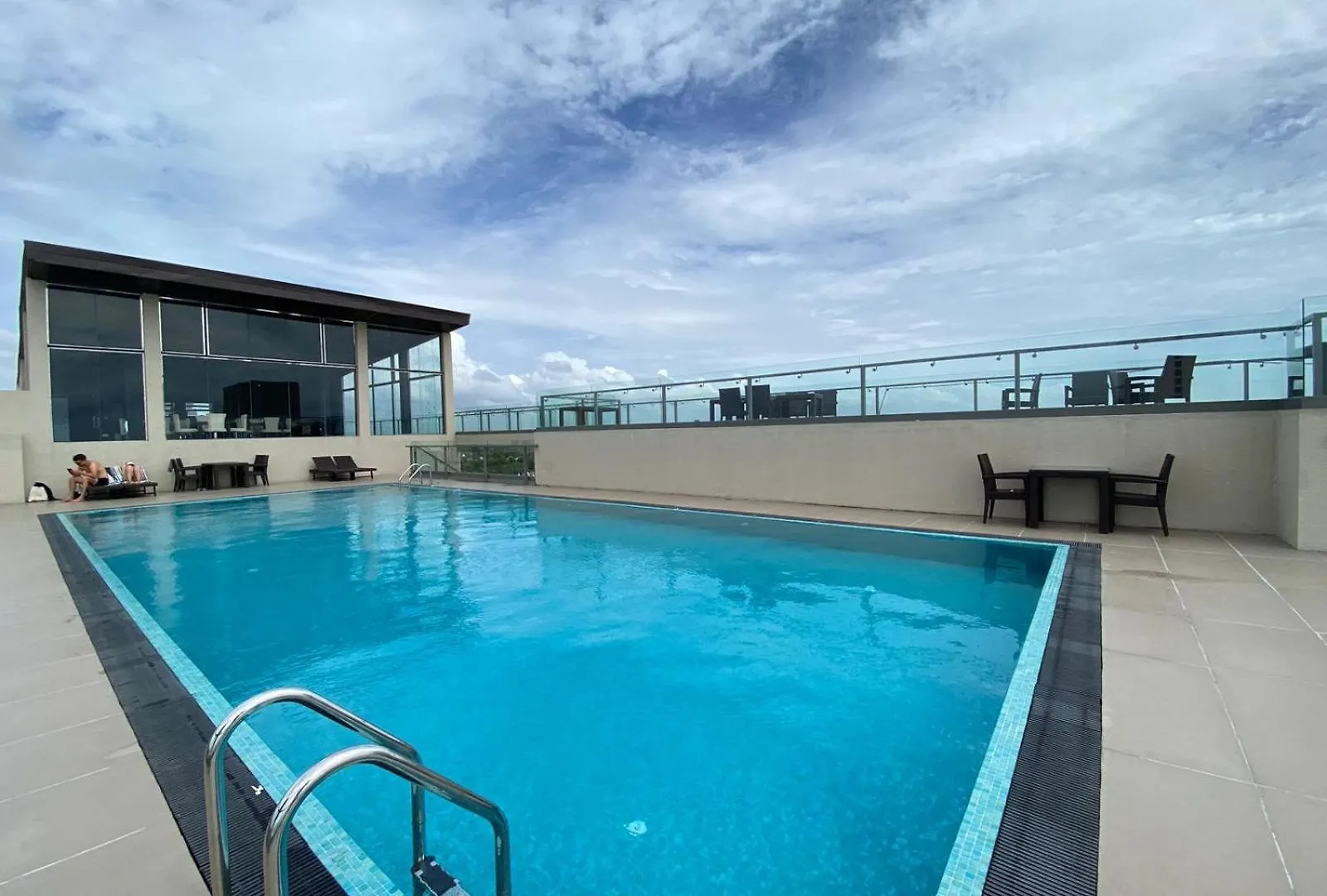 Ocean Breeze - Udaya Luxury Apartments Negombo 0*,  Sri Lanka