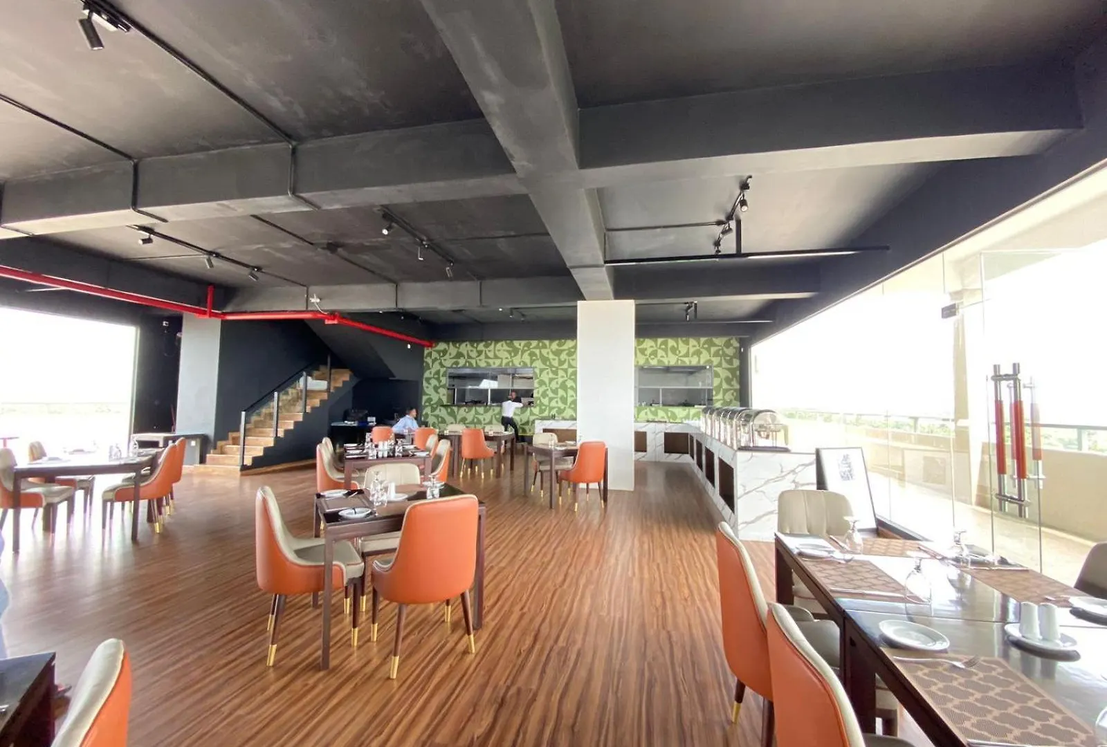Ocean Breeze - Udaya Luxury Apartments Negombo