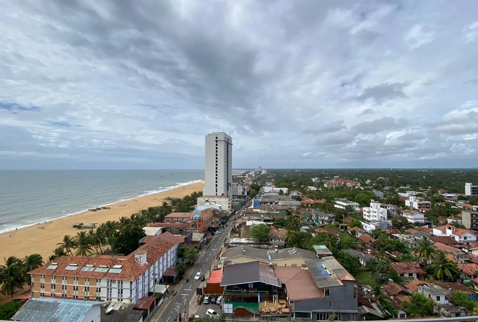 Ocean Breeze - Udaya Luxury Apartments Negombo 0*,